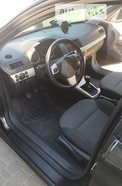 Універсал Opel Astra 2008 в 