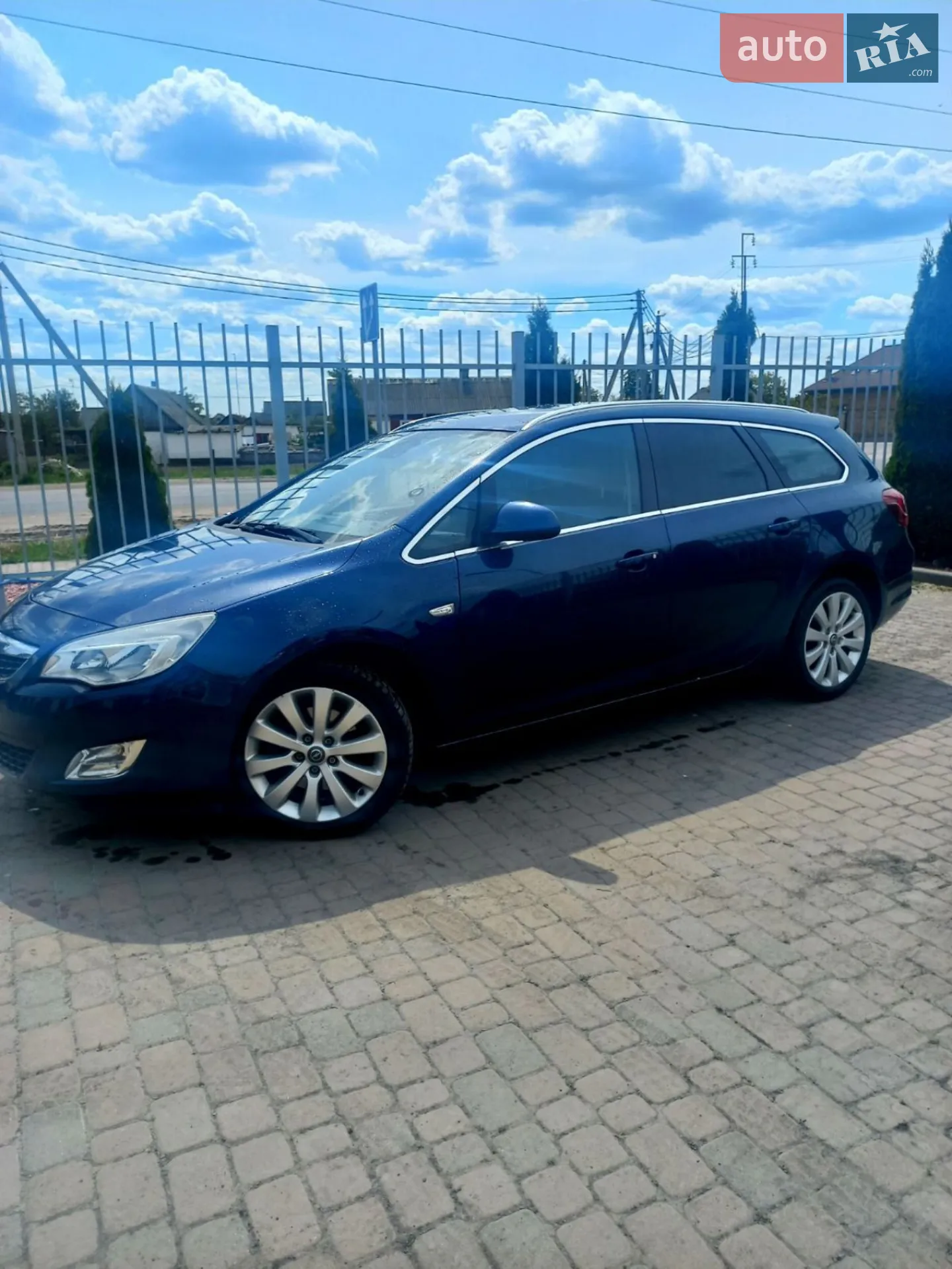 2011 Opel Astra - мініатюра 2