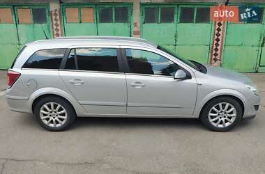 Универсал Opel Astra 2007 в 