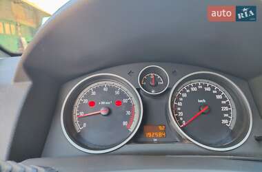 Универсал Opel Astra 2007 в 