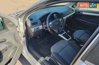 Универсал Opel Astra 2007 в 