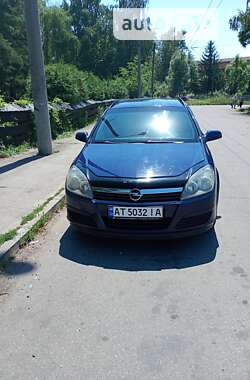 Универсал Opel Astra 2006 в Ивано-Франковске