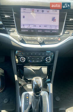 Хэтчбек Opel Astra 2015 в 