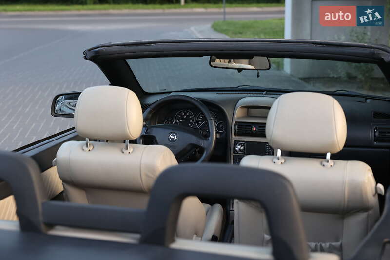 Кабріолет Opel Astra 2002 в Львові