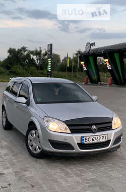 Універсал Opel Astra 2009 в Львові