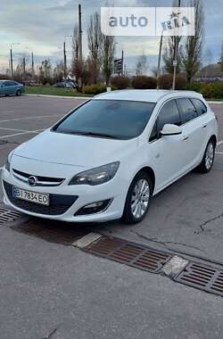 Универсал Opel Astra 2013 в Бориславе