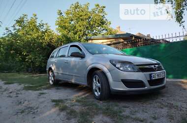 Универсал Opel Astra 2006 в Новомосковске