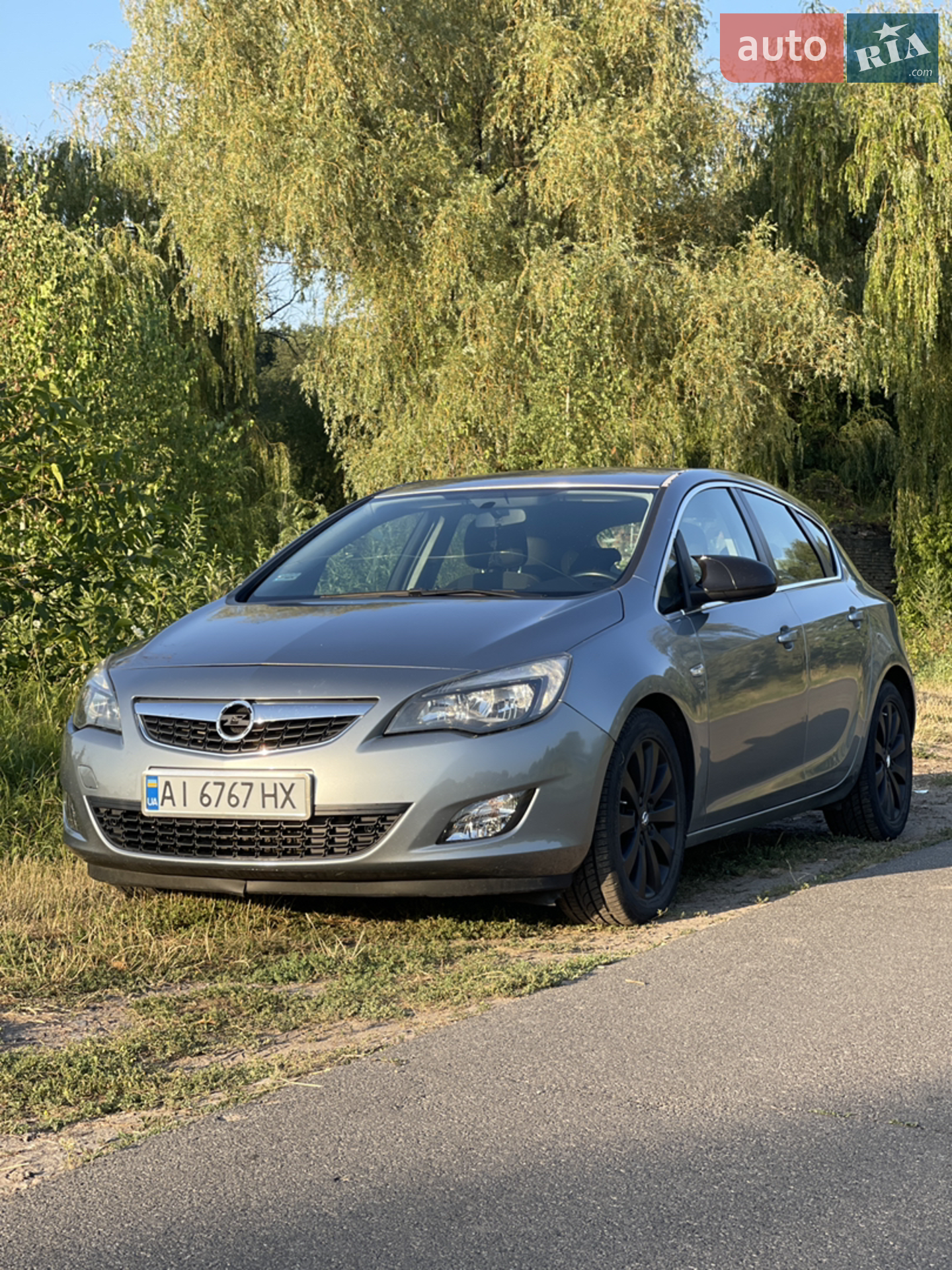 2010 Opel Astra - фото 1