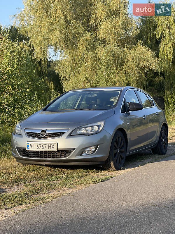 Opel Astra 2010