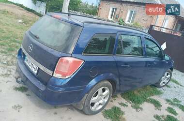 Універсал Opel Astra 2005 в Бердичеві