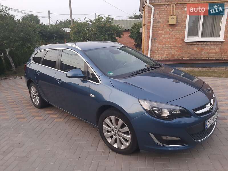 Opel Astra 2014