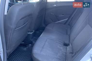 Универсал Opel Astra 2013 в 