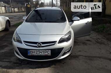 Універсал Opel Astra 2014 в Одесі