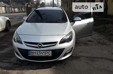 Универсал Opel Astra 2014 в Одессе