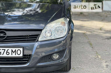 Седан Opel Astra 2007 в Киеве