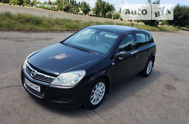 Хетчбек Opel Astra 2007 в Горішніх Плавнях