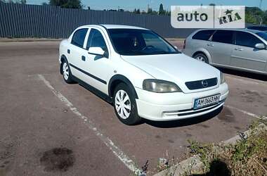 Седан Opel Astra 2000 в Житомире