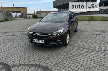 Універсал Opel Astra 2016 в Львові