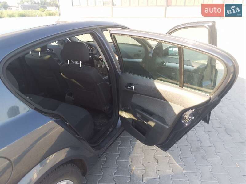 Хэтчбек Opel Astra 2006 в Виннице