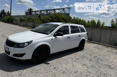 Универсал Opel Astra 2011 в Тернополе