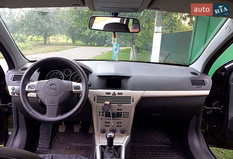 Універсал Opel Astra 2007 в Драбіву