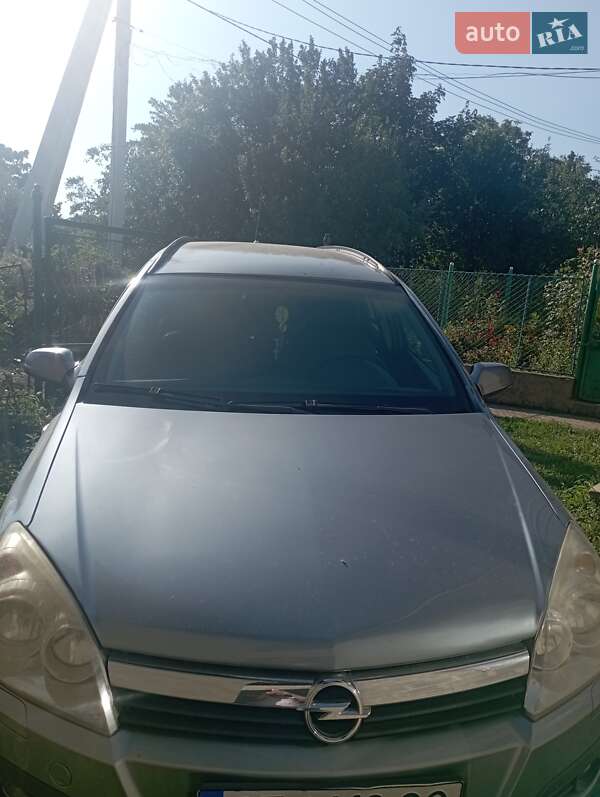 Универсал Opel Astra 2006 в Иршаве фото 2 Универсал Opel Astra 2006 в Иршаве