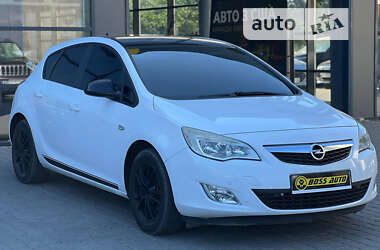 Хэтчбек Opel Astra 2010 в Ивано-Франковске