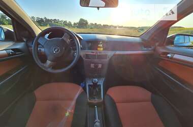 Хетчбек Opel Astra 2004 в Кролевці