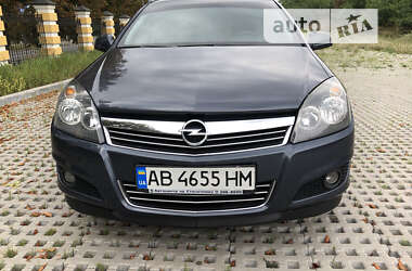 Хэтчбек Opel Astra 2010 в Тульчине