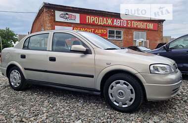 Седан Opel Astra 2007 в Смілі