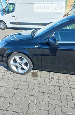 Универсал Opel Astra 2007 в Радехове