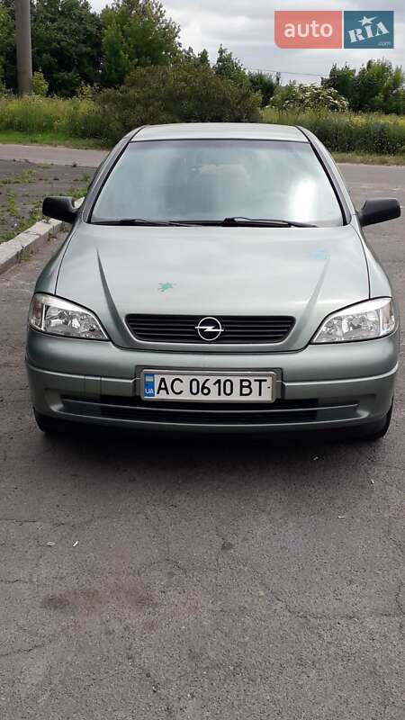 Седан Opel Astra 2008 в 