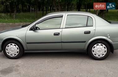 Седан Opel Astra 2008 в 