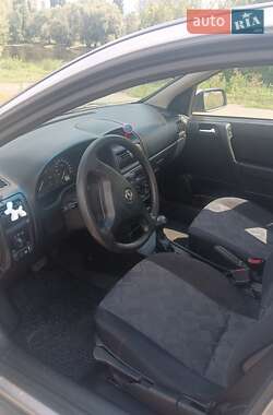 Хэтчбек Opel Astra 1999 в 