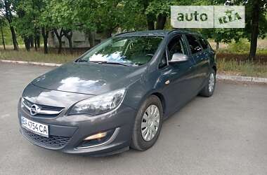 Універсал Opel Astra 2012 в Гайвороні