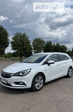 Універсал Opel Astra 2019 в Межовій