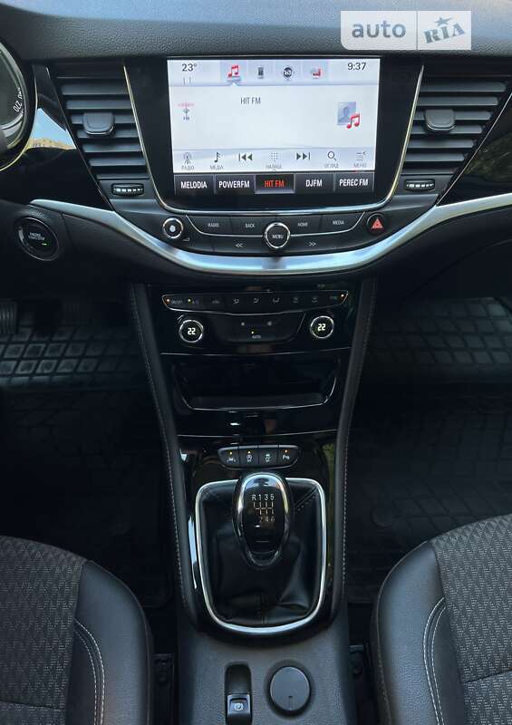 Универсал Opel Astra 2016 в Киеве