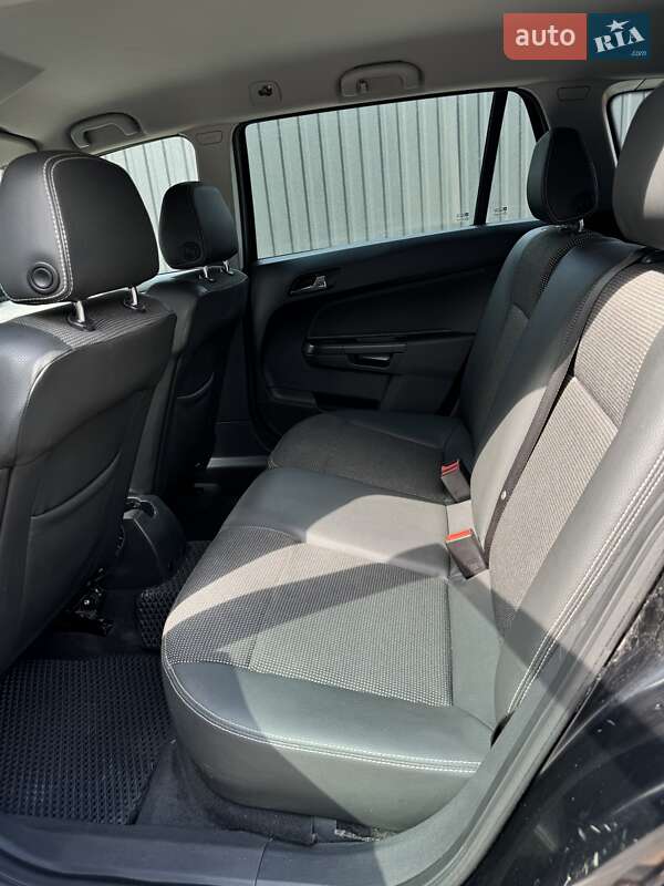 Універсал Opel Astra 2009 в Києві