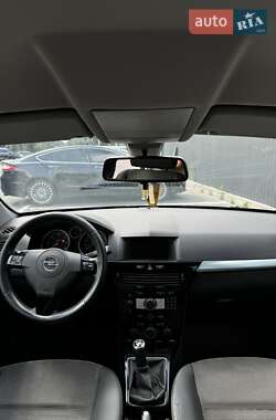 Универсал Opel Astra 2009 в 