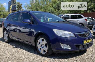 Универсал Opel Astra 2011 в Коломые