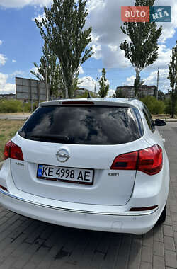 Универсал Opel Astra 2012 в Кривом Роге