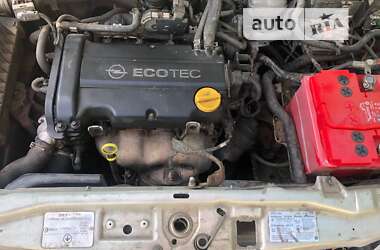 Седан Opel Astra 2006 в 
