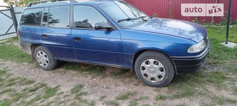 Универсал Opel Astra 1995 в Коломые