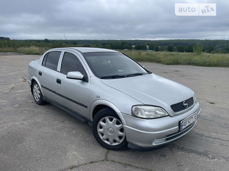 Седан Opel Astra 1999 в Бару