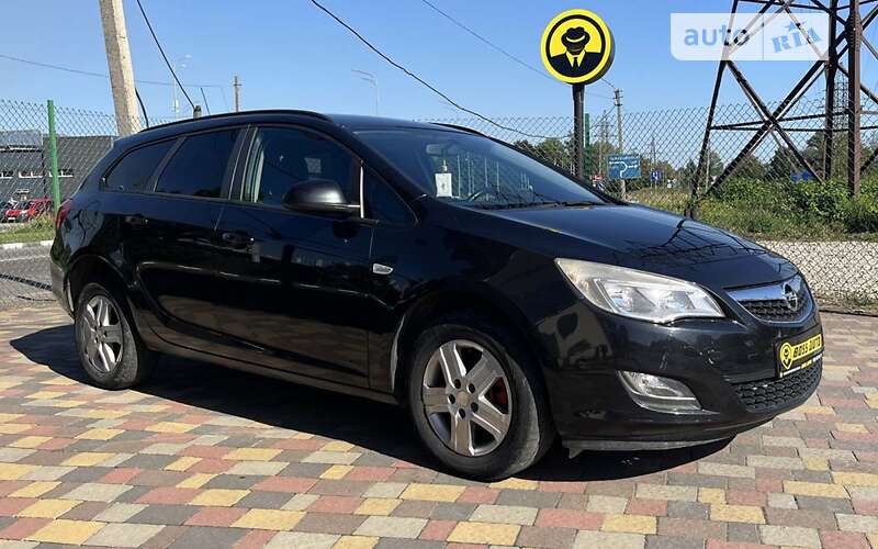 Універсал Opel Astra 2011 в Стрию