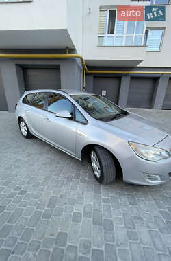 Універсал Opel Astra 2011 в Вінниці