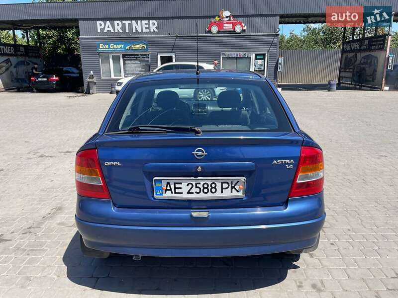 Хэтчбек Opel Astra 2001 в Днепре