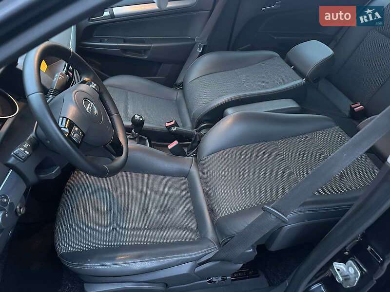 Универсал Opel Astra 2009 в Надворной