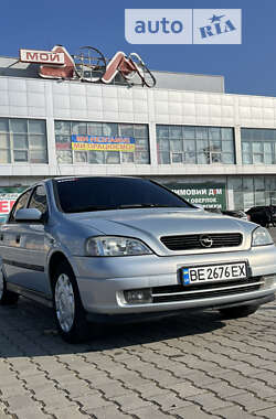 Седан Opel Astra 2004 в Николаеве