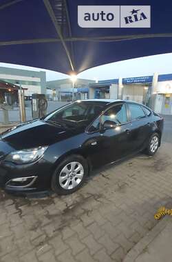 Седан Opel Astra 2014 в Вапнярці